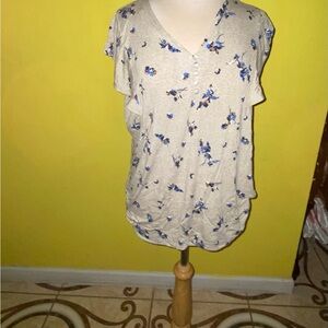 Liz Claiborne Beige Floral V-Neck Blouse with Blue Accents